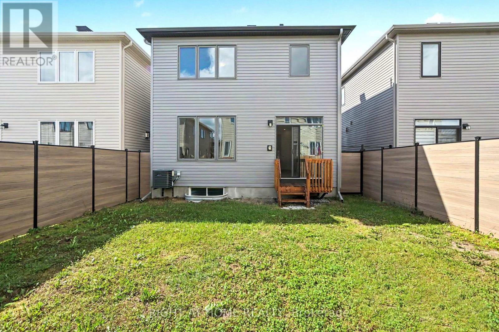 122 Lynn Coulter Street Property Photo 15