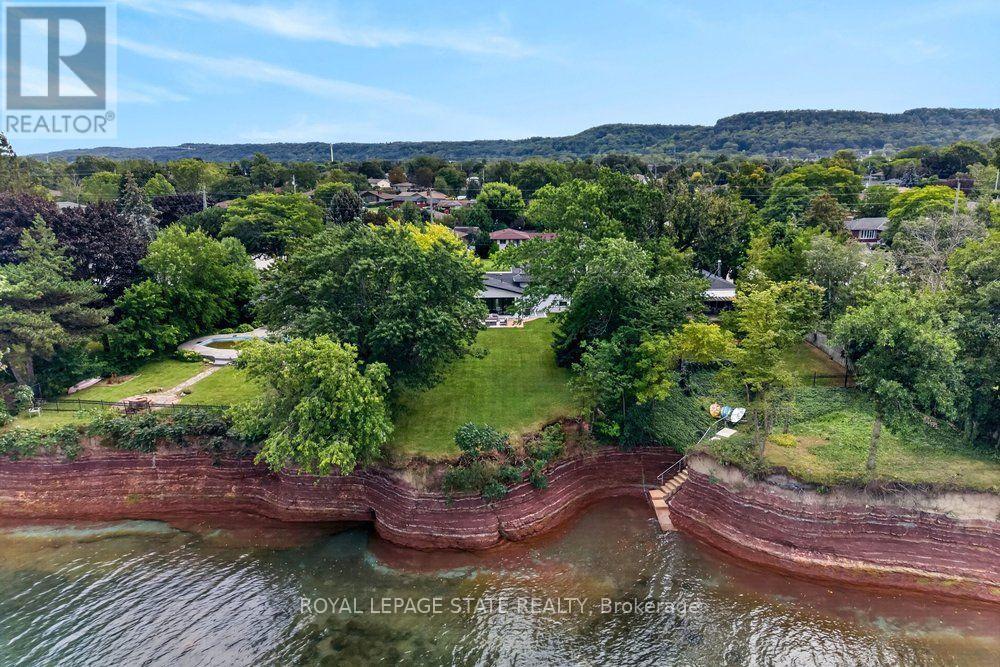 90 Lakeside Drive Property Photo 2