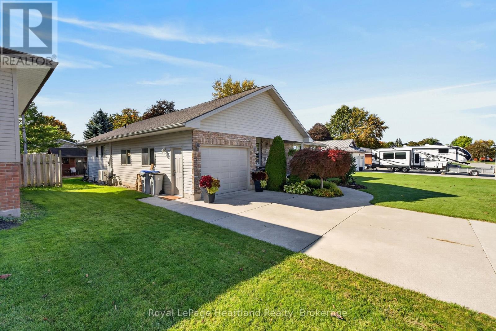 9 Sherwood Crescent Property Photo 3