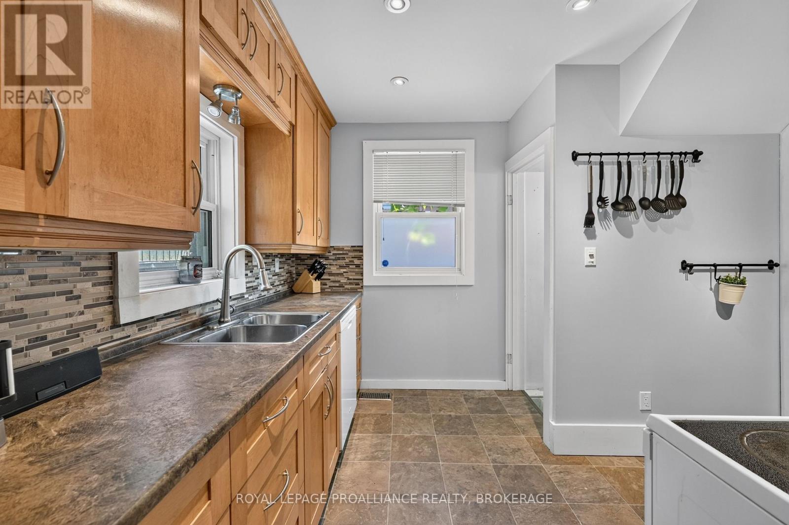 101 Napier Street Property Photo 13