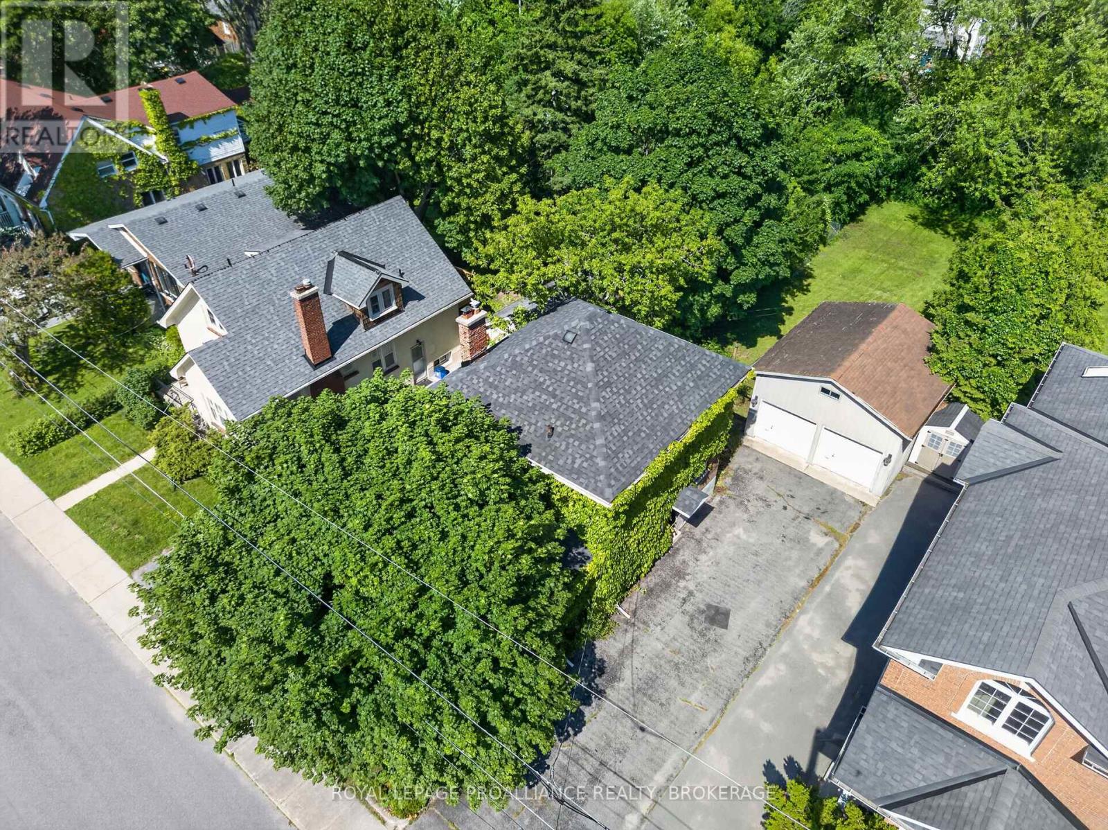 101 Napier Street Property Photo 37