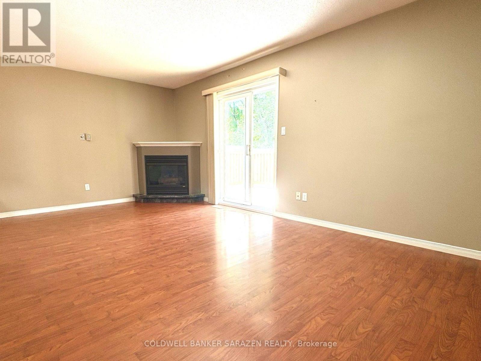 Upper Level - 900 Scott-dupuis Way Property Photo 2