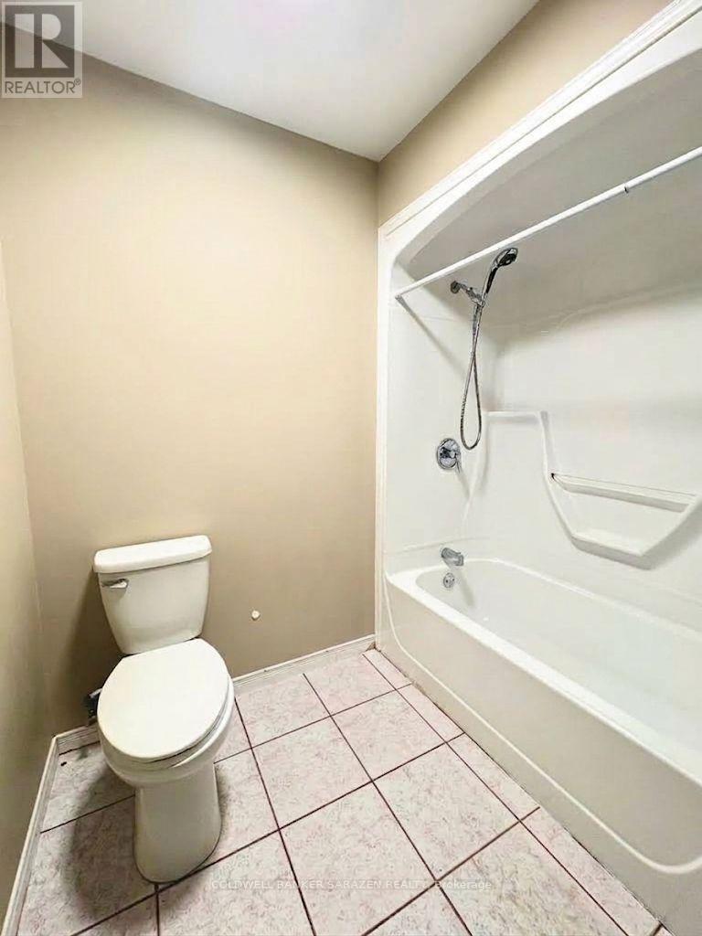 Upper Level - 900 Scott-dupuis Way Property Photo 15