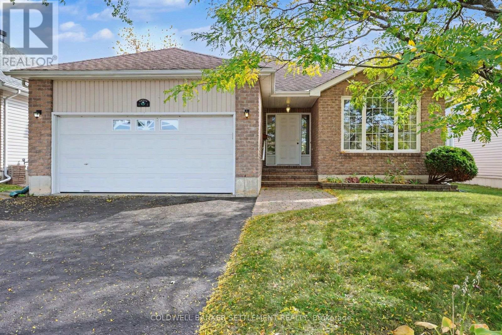 16 ANTONIO WAY Property Photo 1