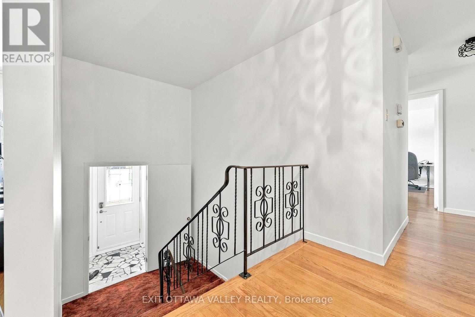 6 Sumac Court Property Photo 6