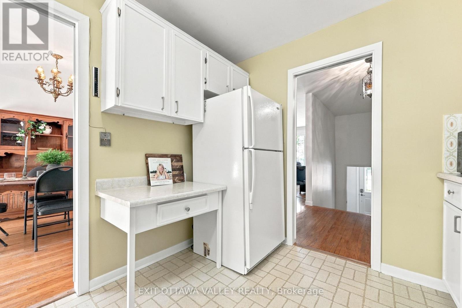 6 Sumac Court Property Photo 17