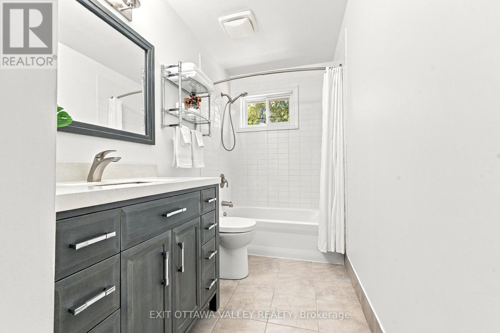 6 Sumac Court Property Photo 19