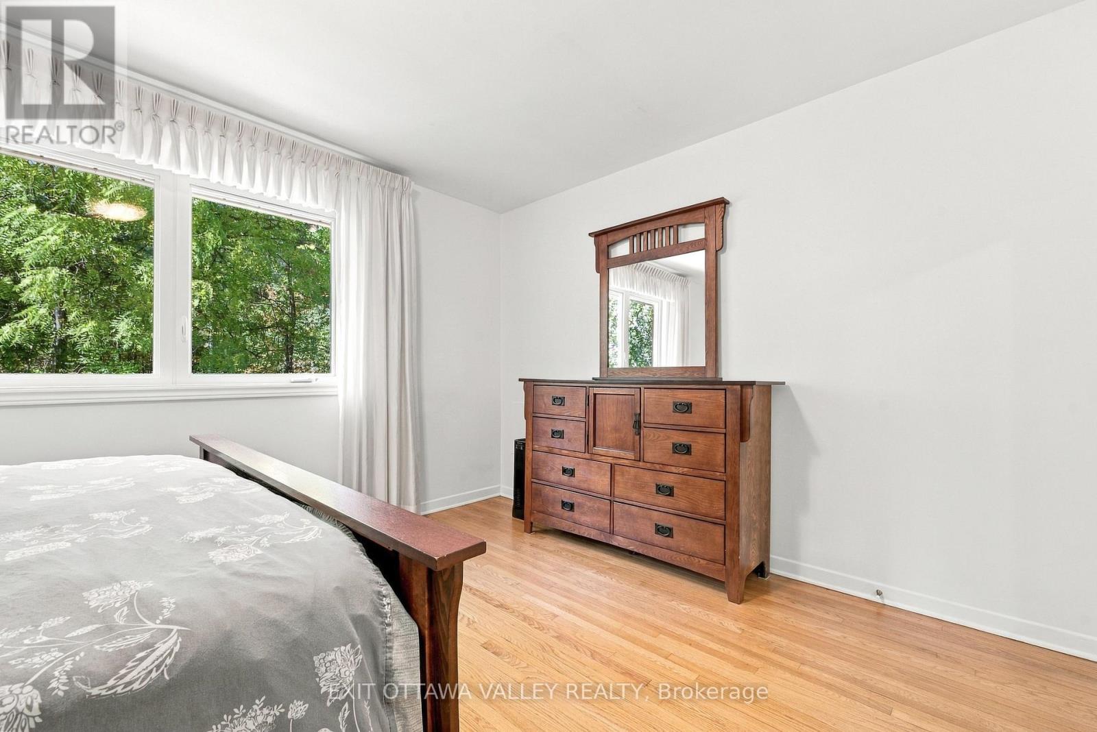 6 Sumac Court Property Photo 22