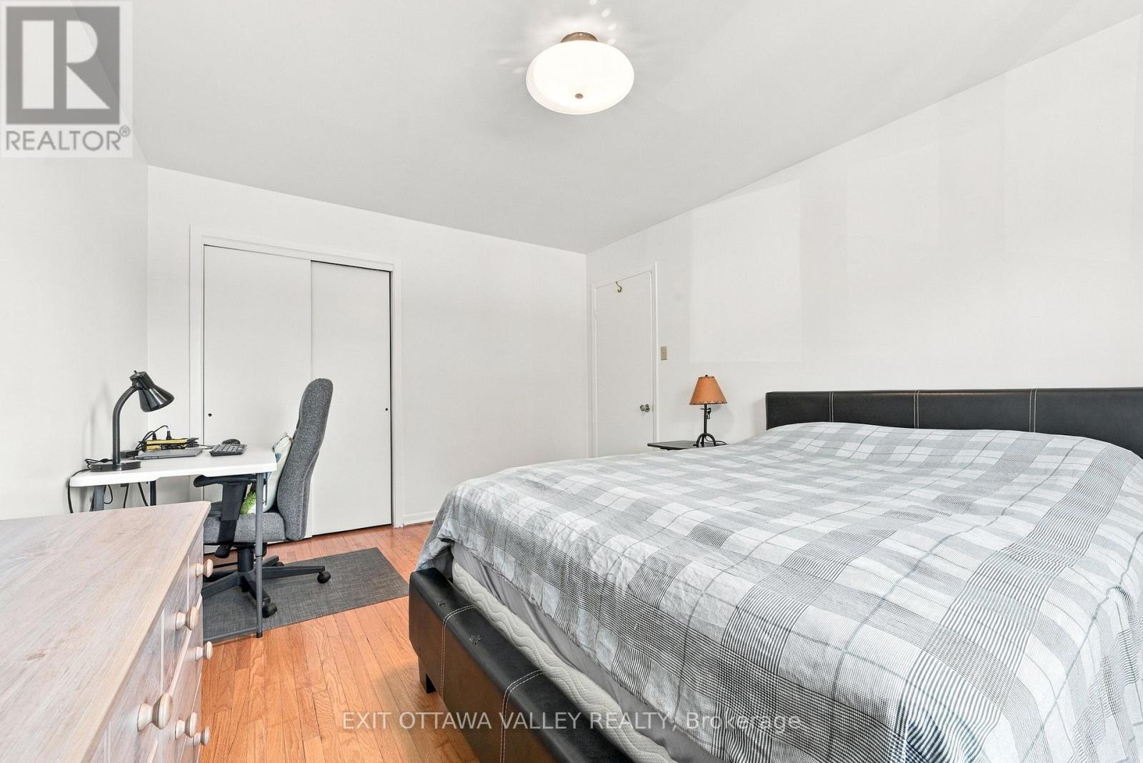 6 Sumac Court Property Photo 26
