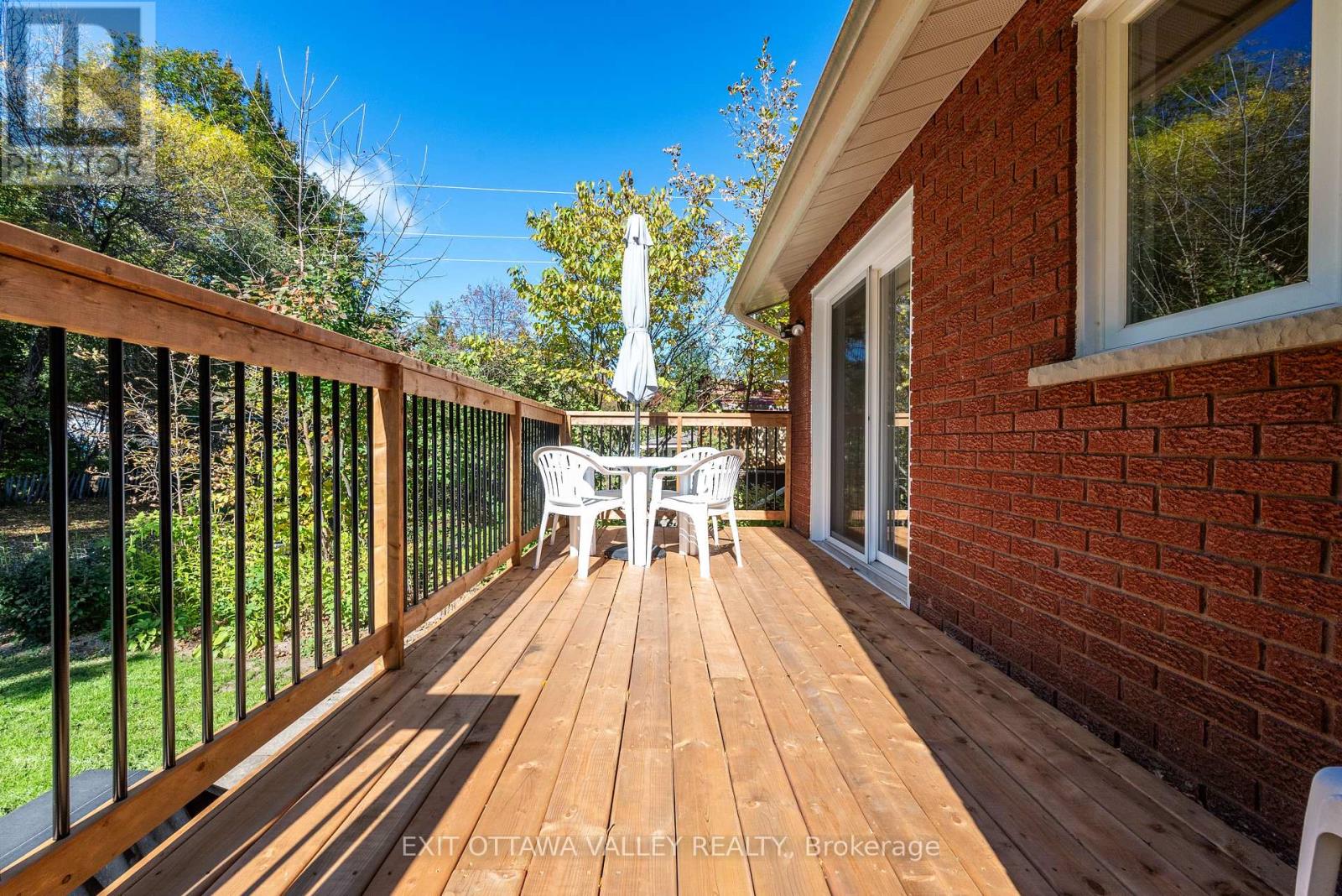 6 Sumac Court Property Photo 37
