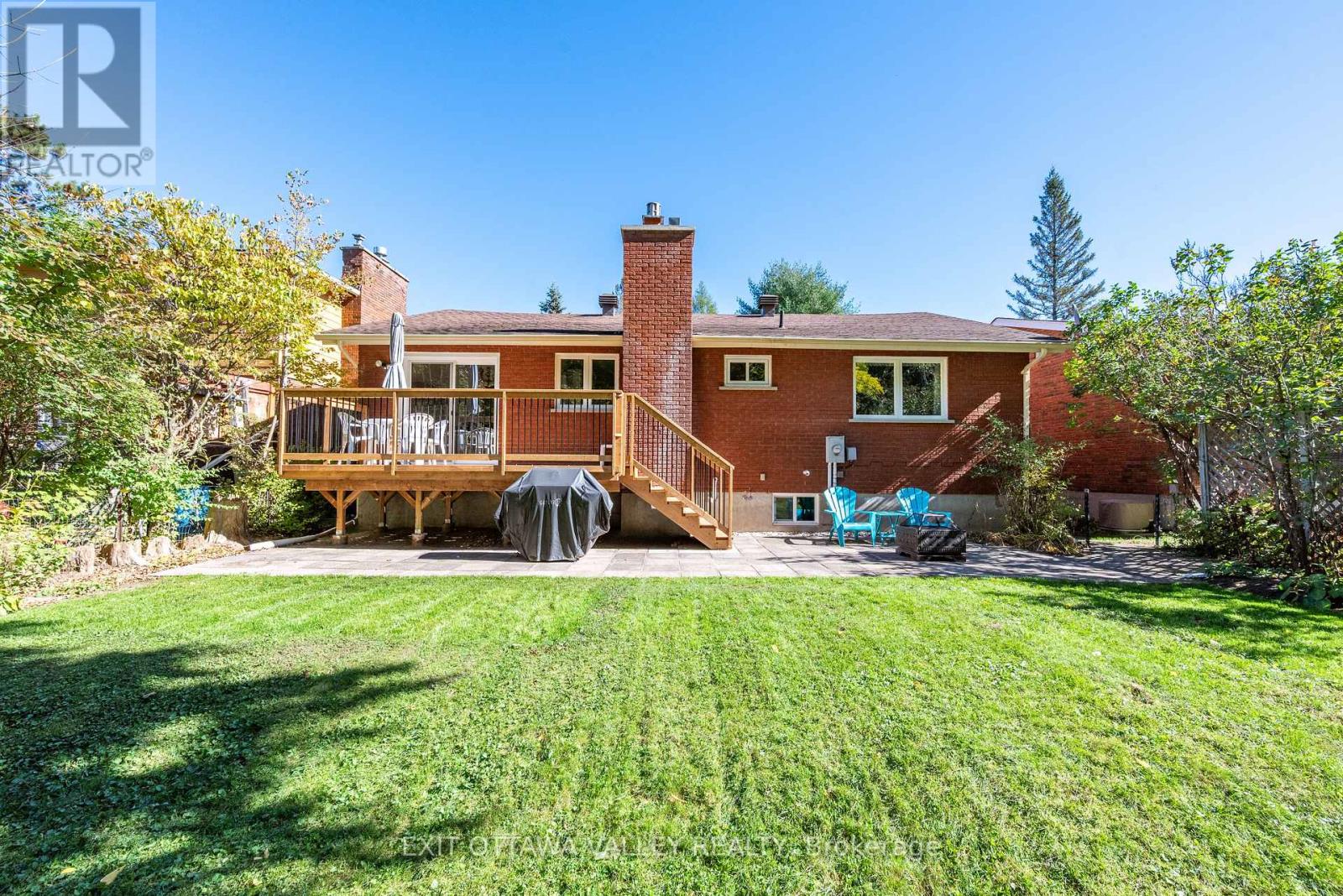 6 Sumac Court Property Photo 38