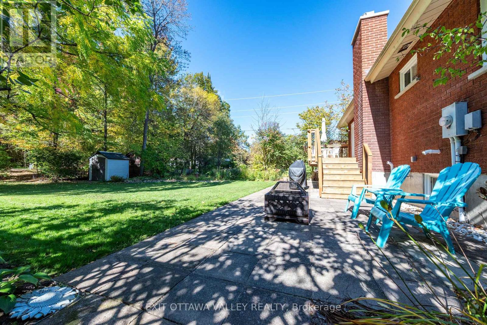 6 Sumac Court Property Photo 40