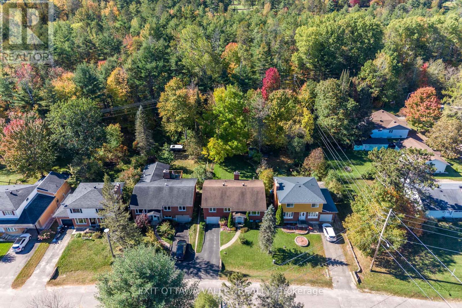 6 Sumac Court Property Photo 43