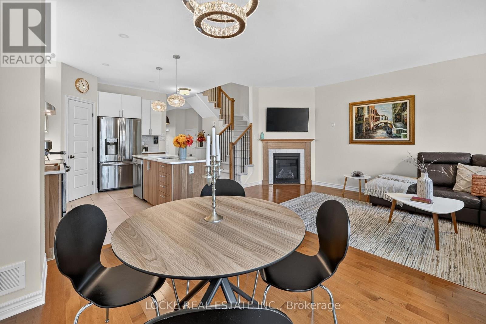 748 Cap Diamant Way Property Photo 10