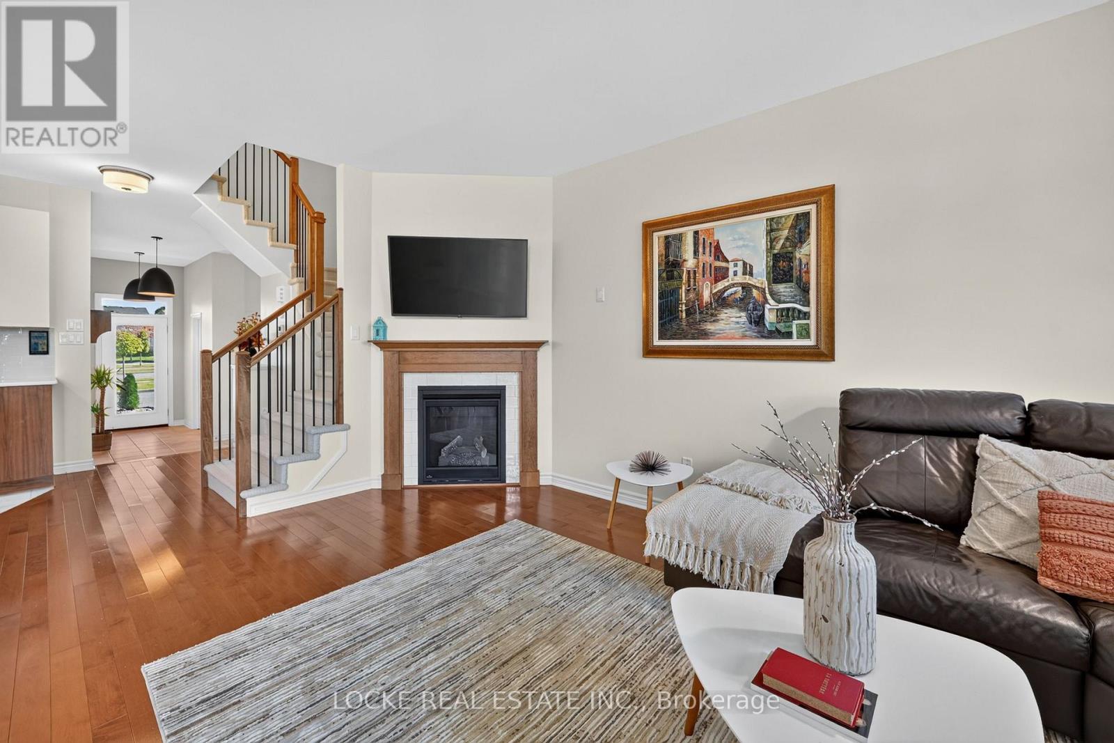 748 Cap Diamant Way Property Photo 11