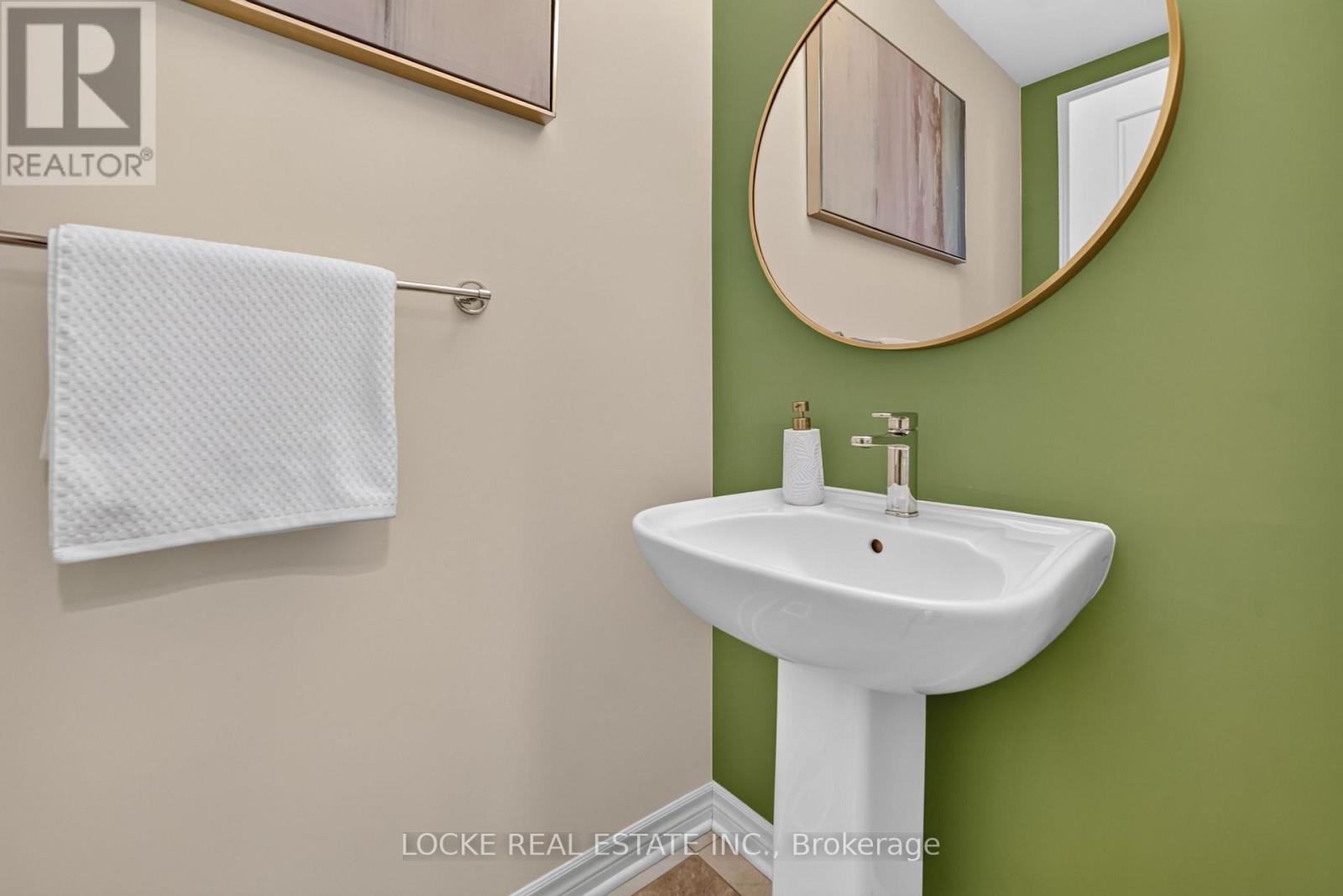 748 Cap Diamant Way Property Photo 13
