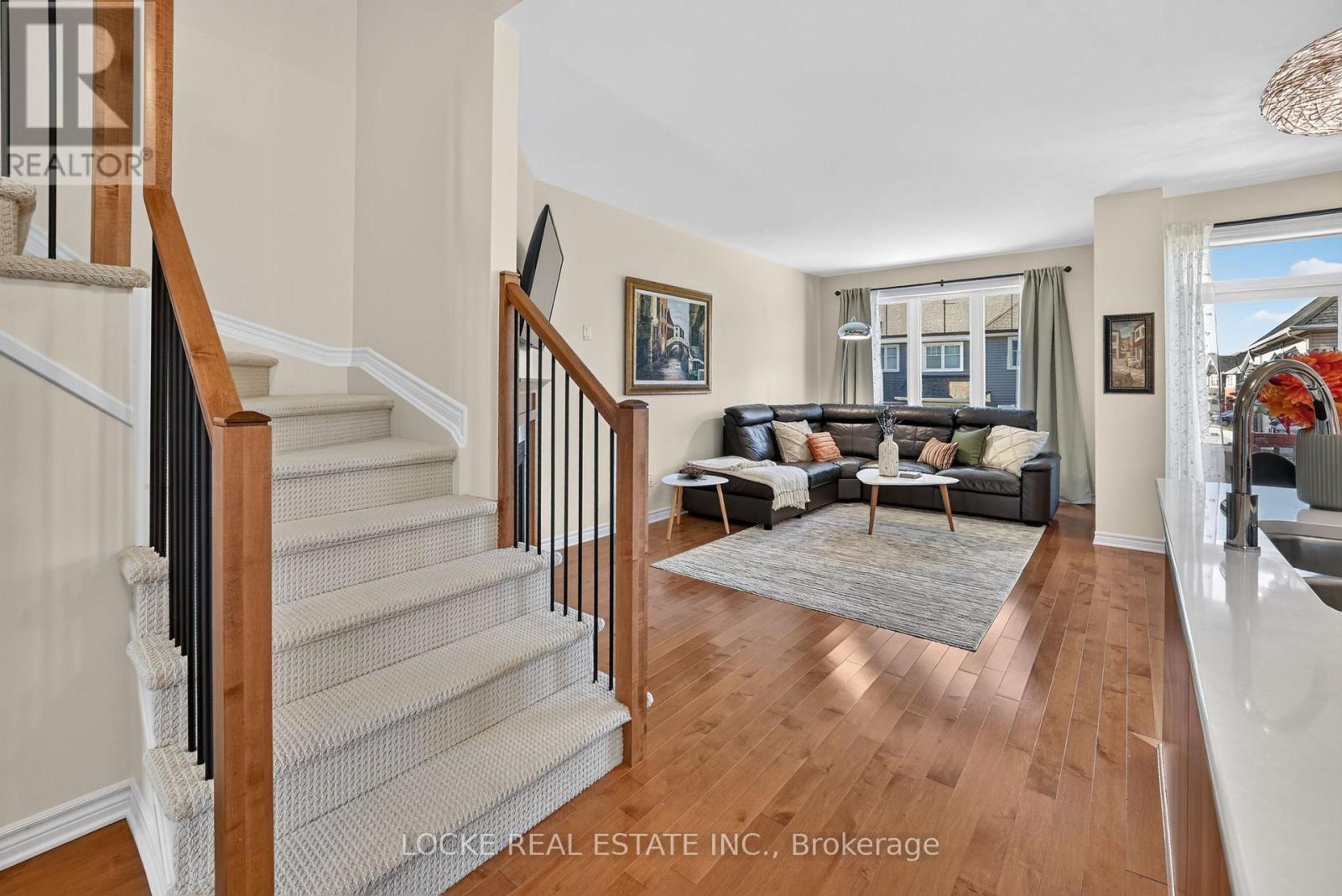748 Cap Diamant Way Property Photo 14