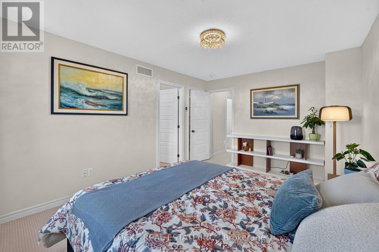 748 Cap Diamant Way Property Photo 18
