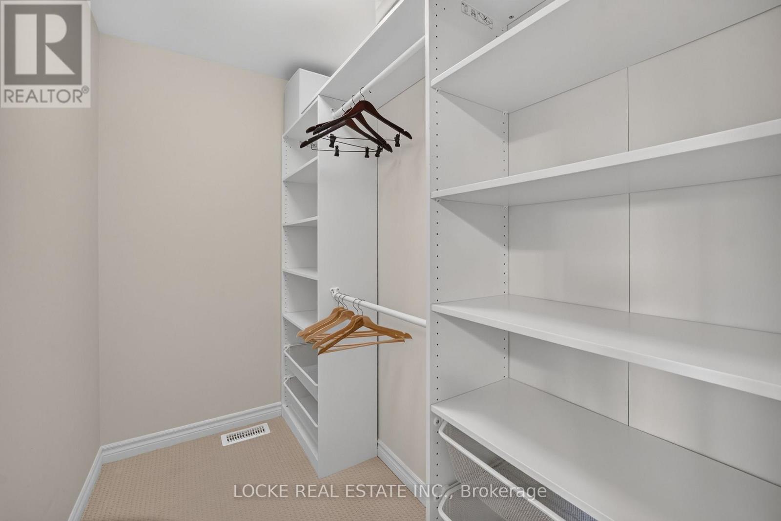 748 Cap Diamant Way Property Photo 19