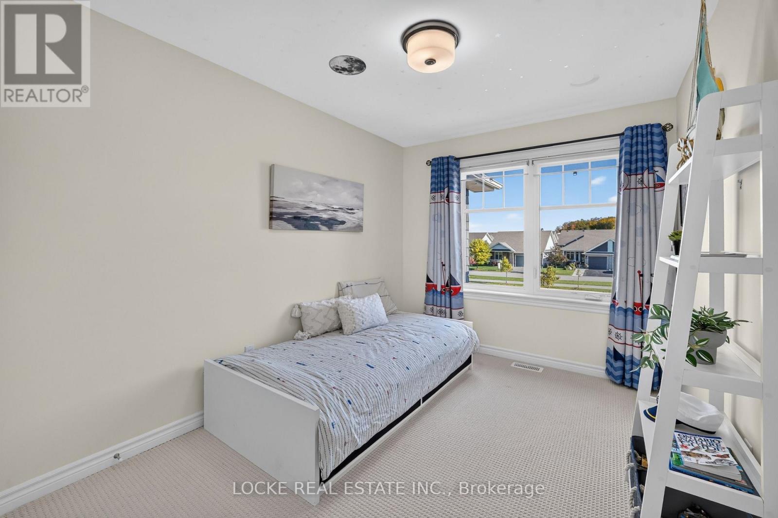 748 Cap Diamant Way Property Photo 23