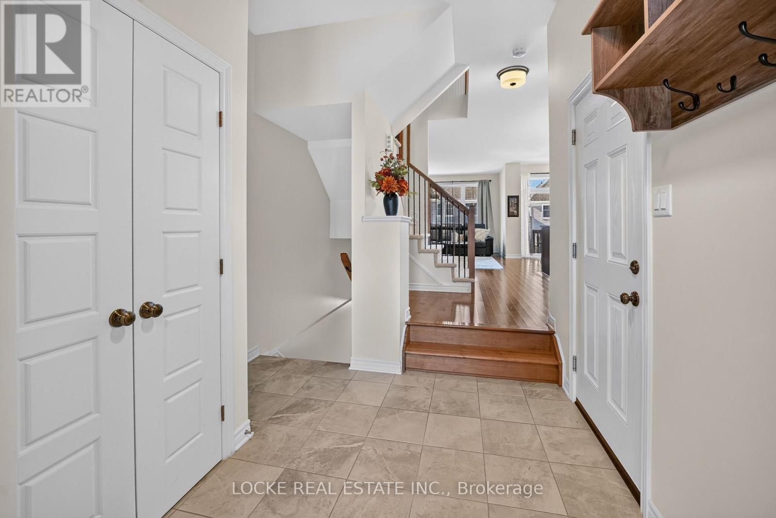 748 Cap Diamant Way Property Photo 32