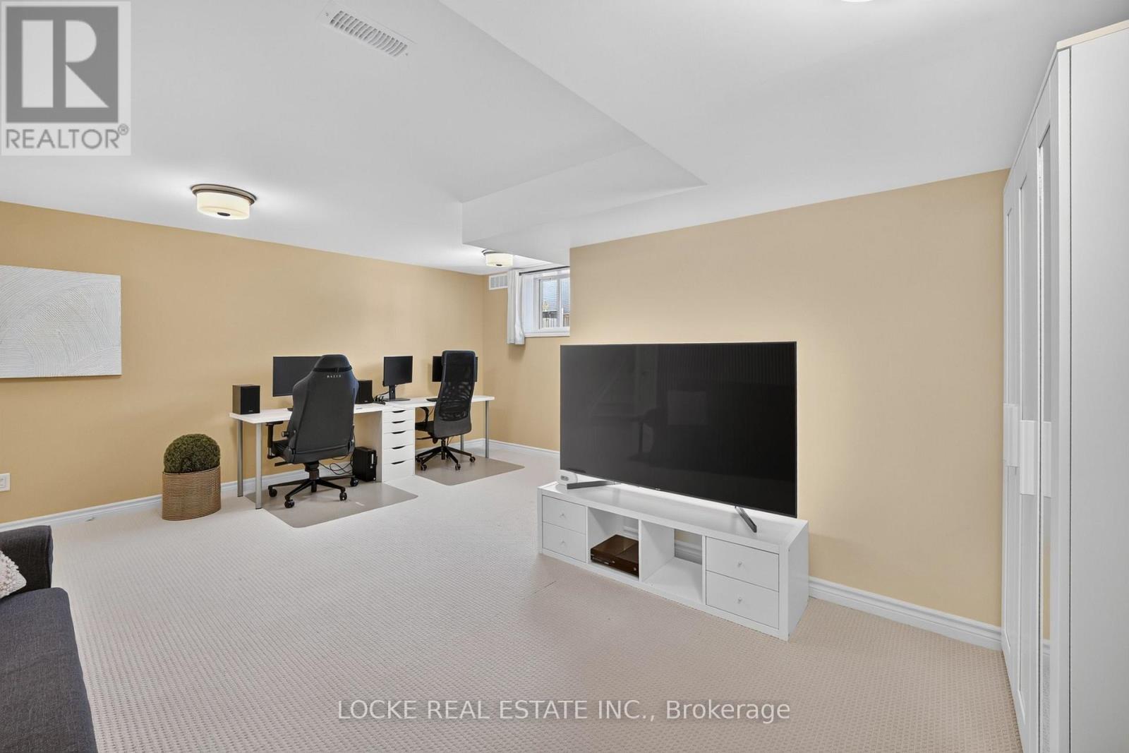 748 Cap Diamant Way Property Photo 35