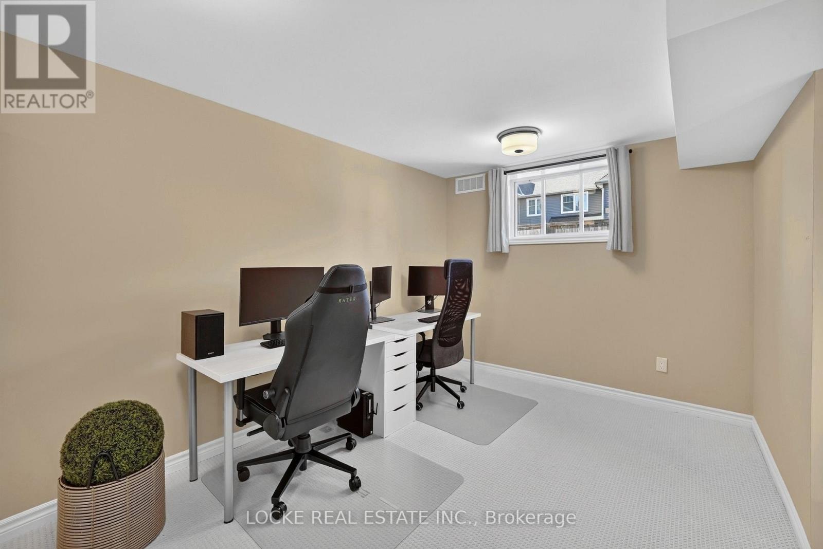 748 Cap Diamant Way Property Photo 36