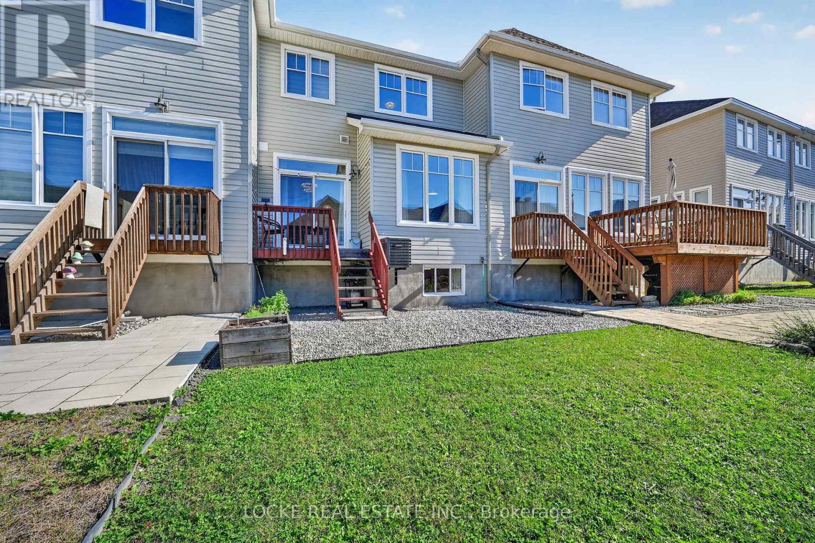 748 Cap Diamant Way Property Photo 40