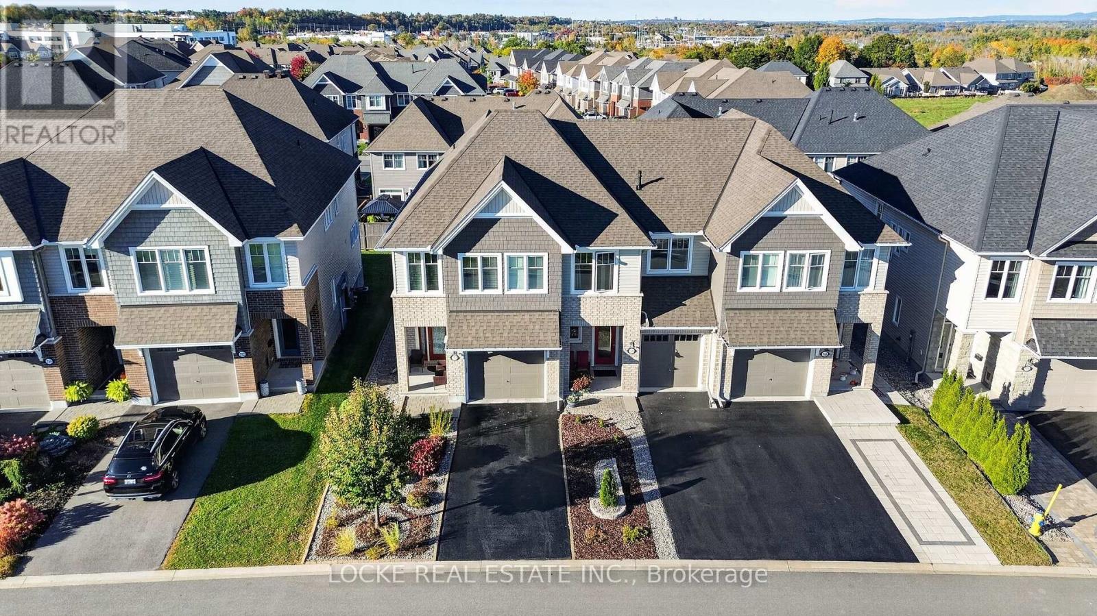 748 Cap Diamant Way Property Photo 43