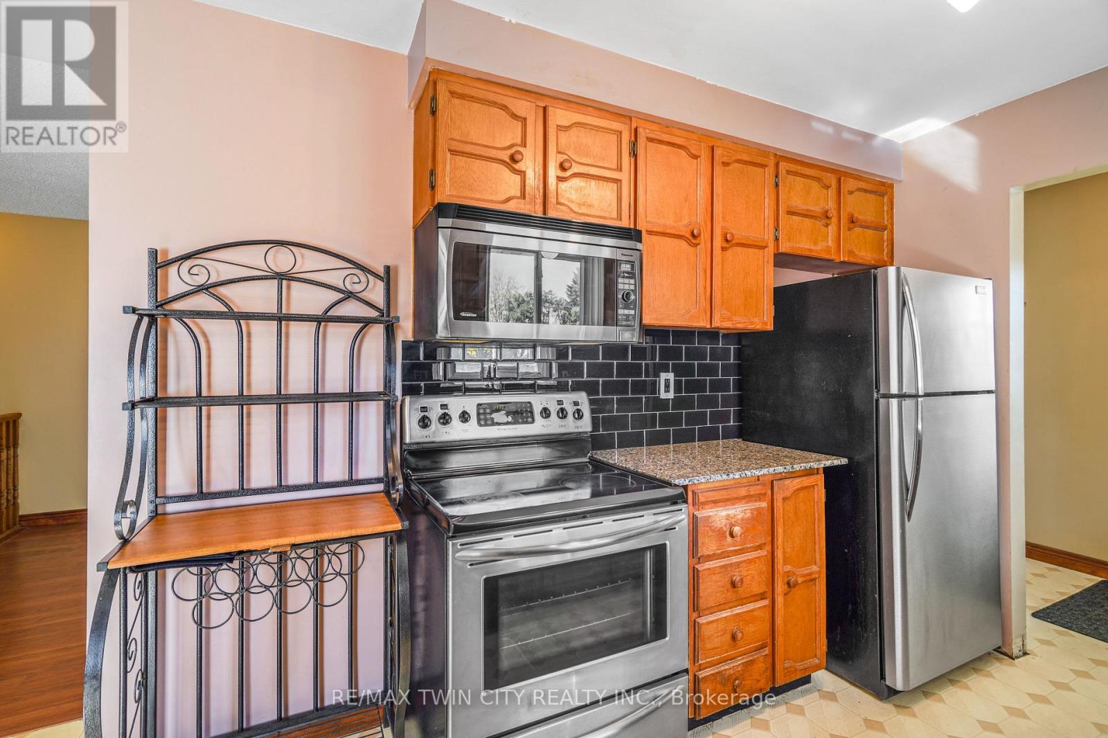 35 Ivanhoe Road Property Photo 15