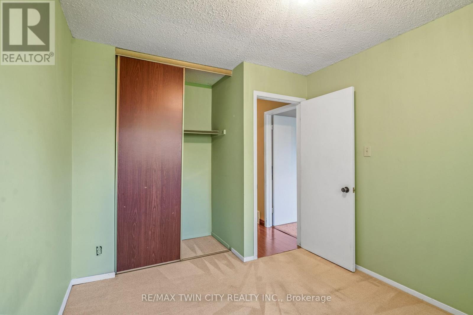 35 Ivanhoe Road Property Photo 22