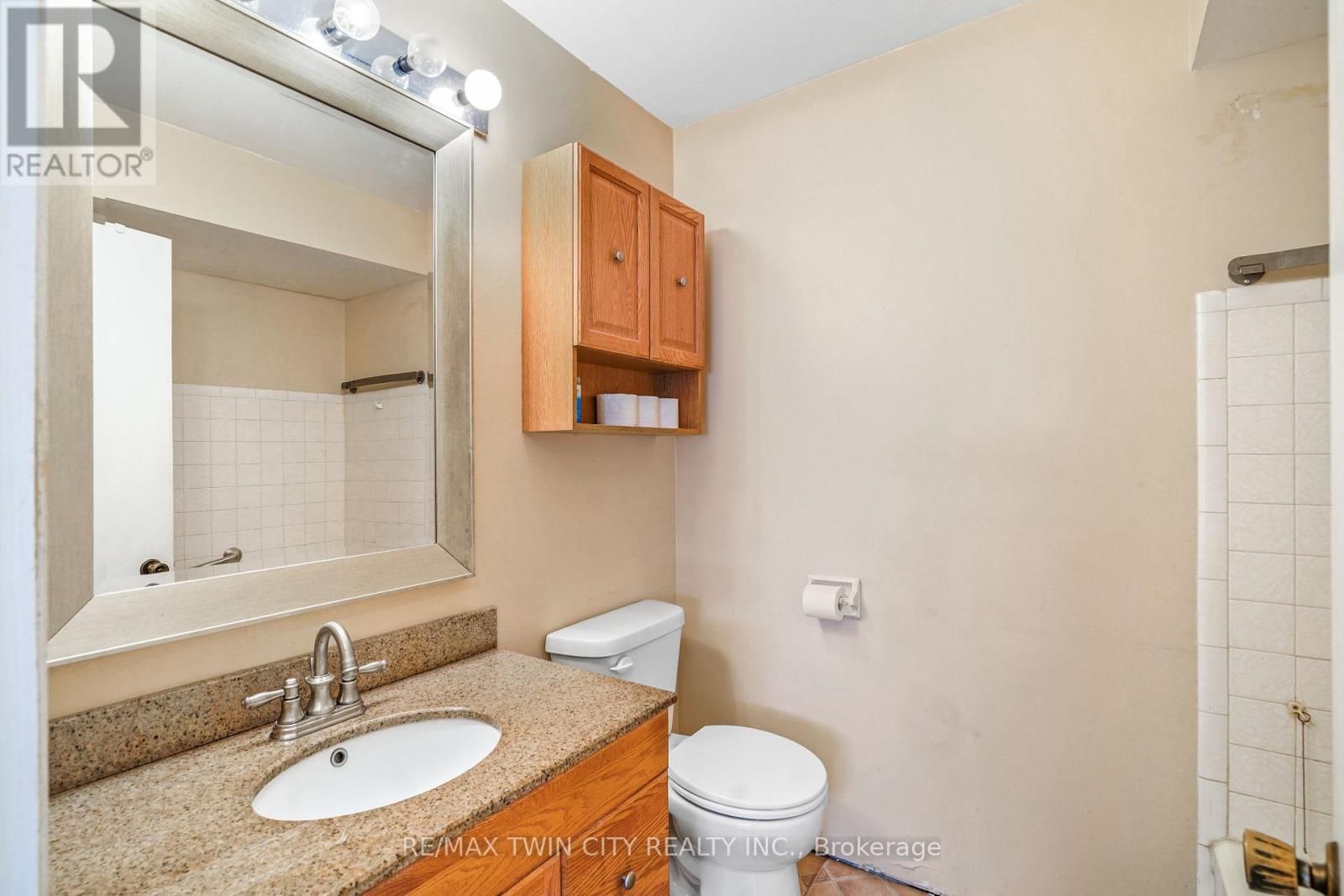 35 Ivanhoe Road Property Photo 26