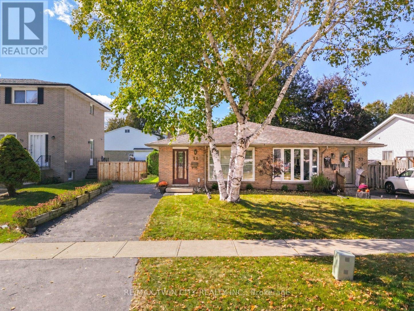35 Ivanhoe Road Property Photo 41