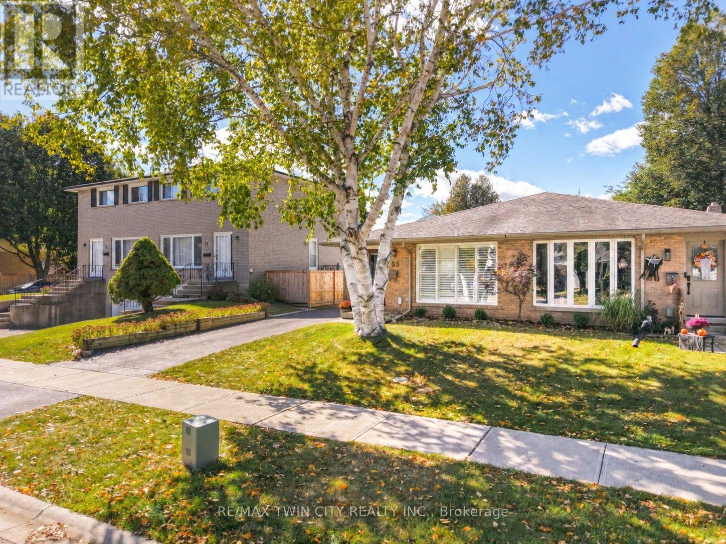 35 Ivanhoe Road Property Photo 43