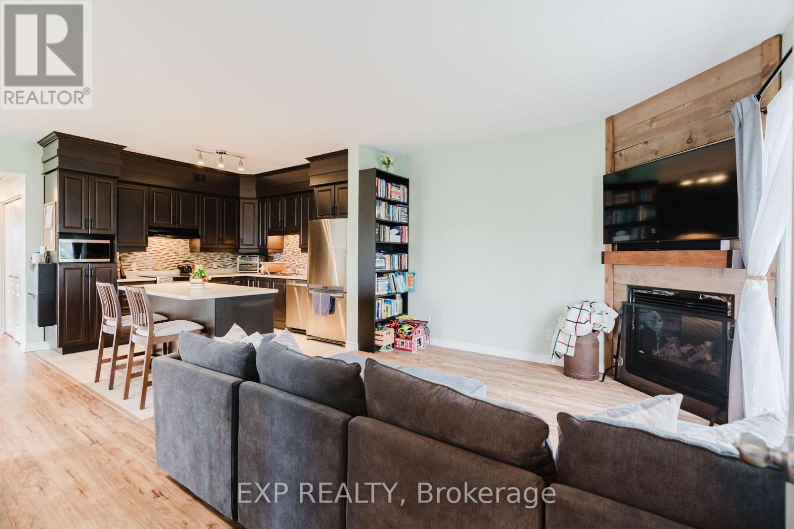 3 - 203 Bourdeau Boulevard Property Photo 23