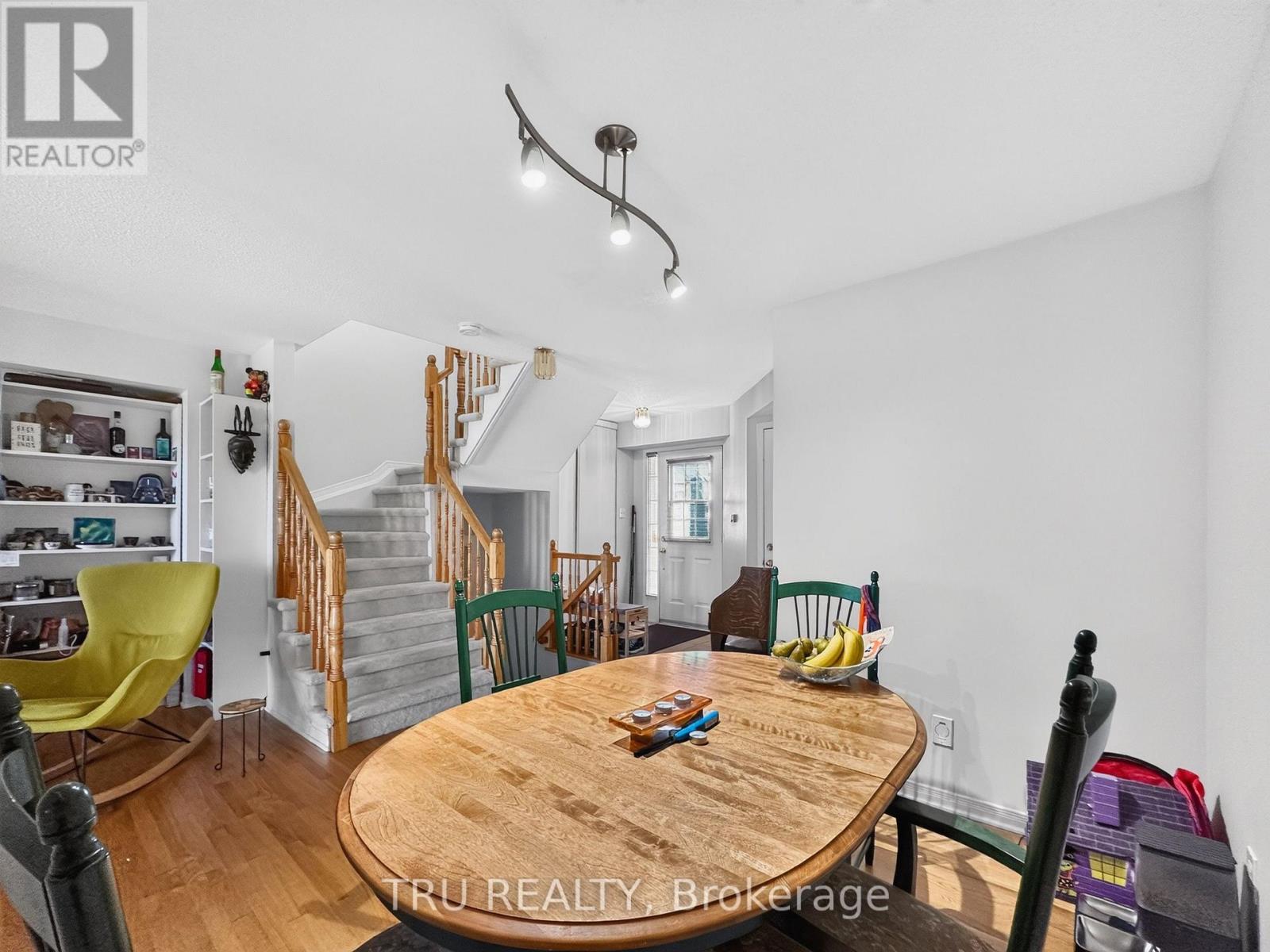 75 Silverlace Private Property Photo 7