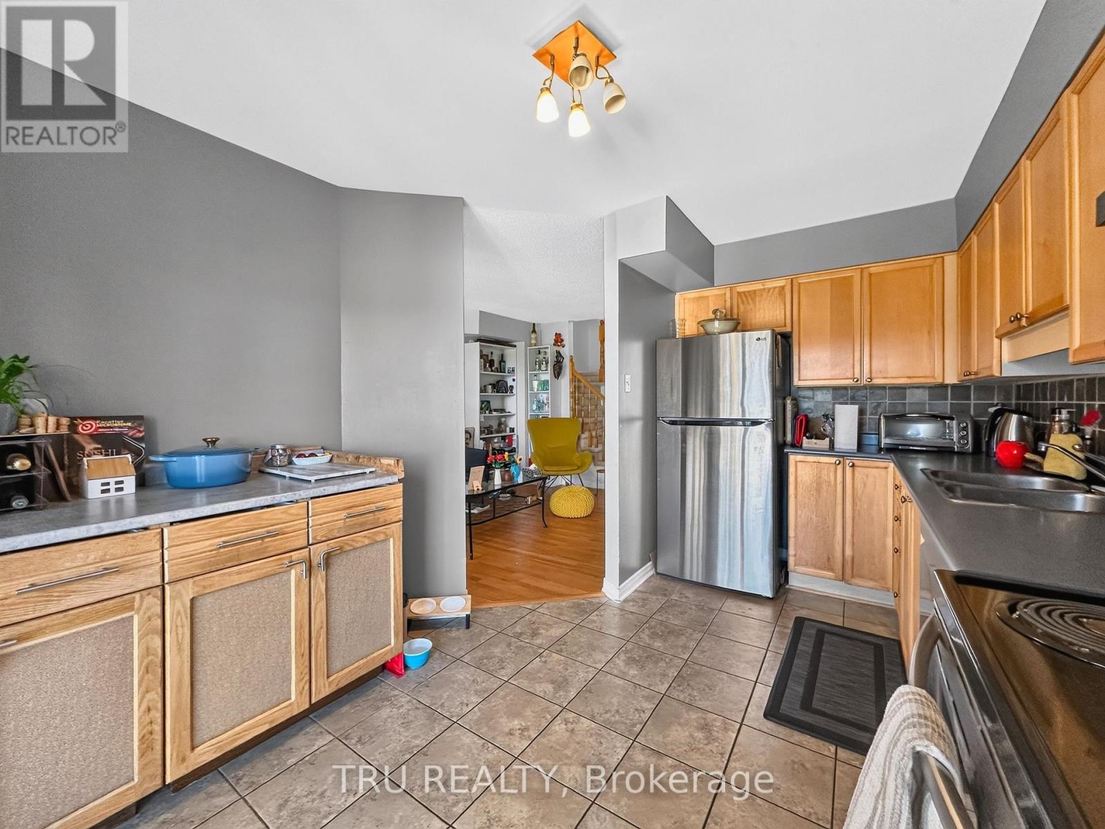 75 Silverlace Private Property Photo 15