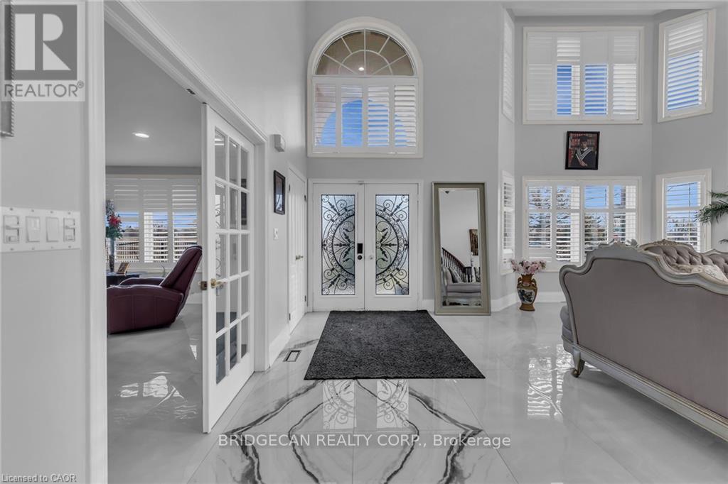 283 Second Road E Property Photo 16