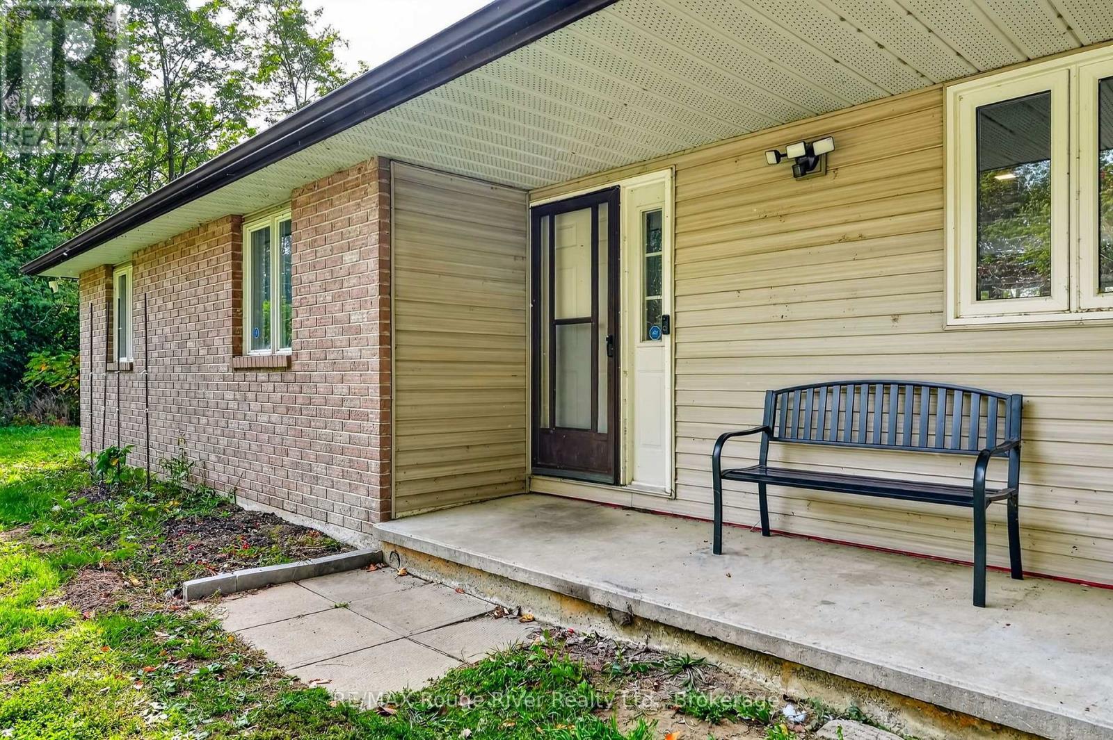 170 Cowie Road Property Photo 8