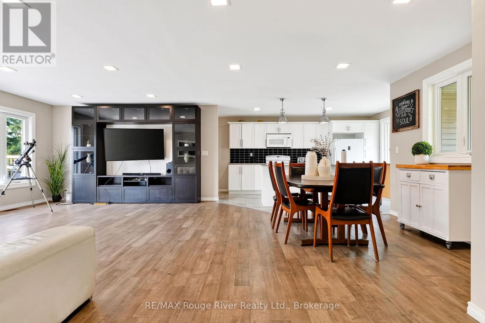 170 Cowie Road Property Photo 10