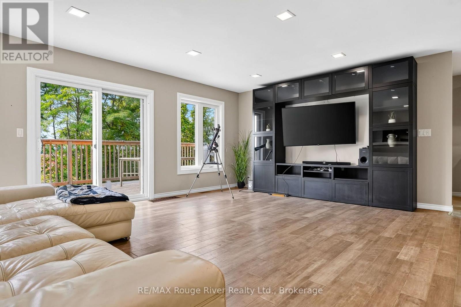 170 Cowie Road Property Photo 11