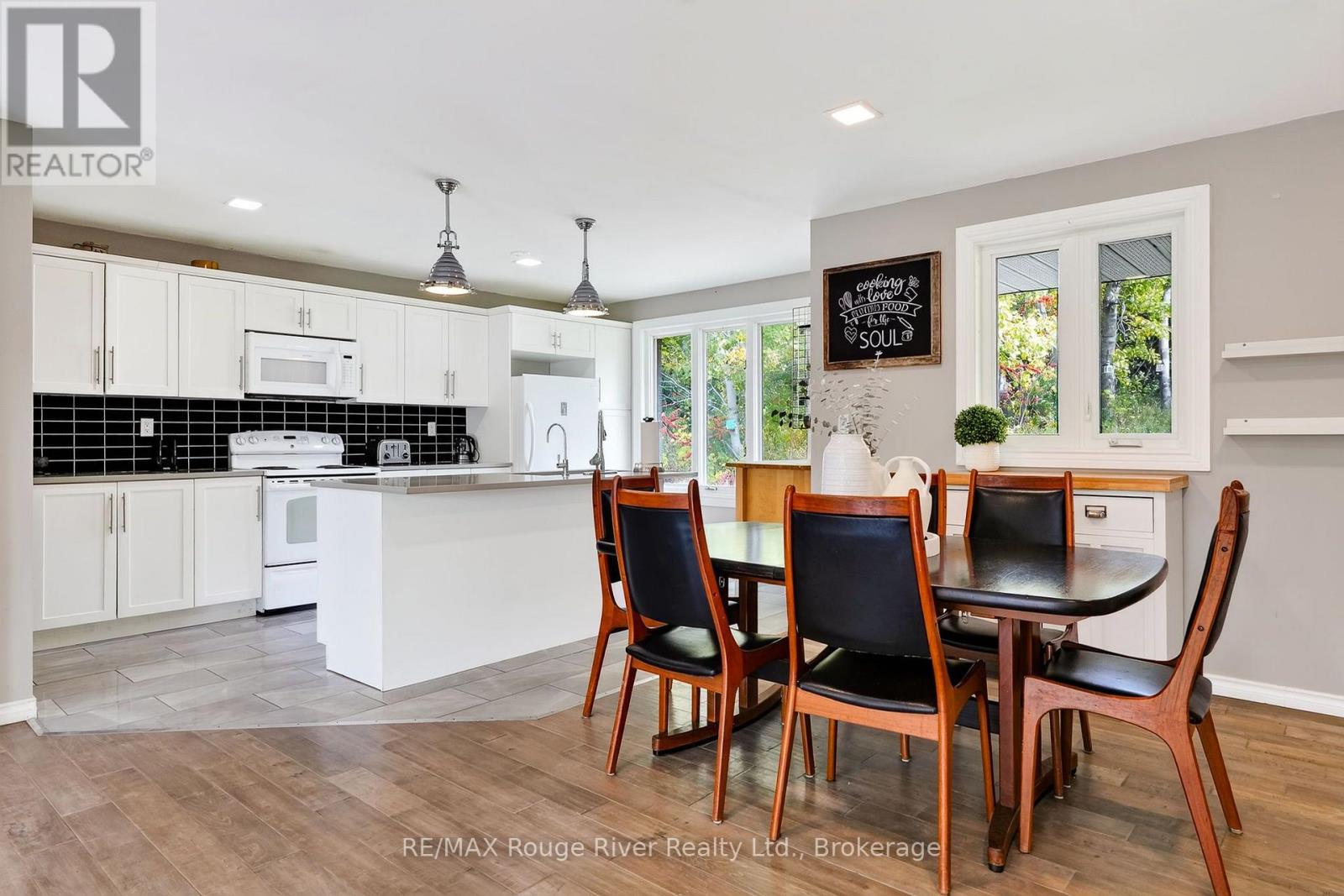 170 Cowie Road Property Photo 14
