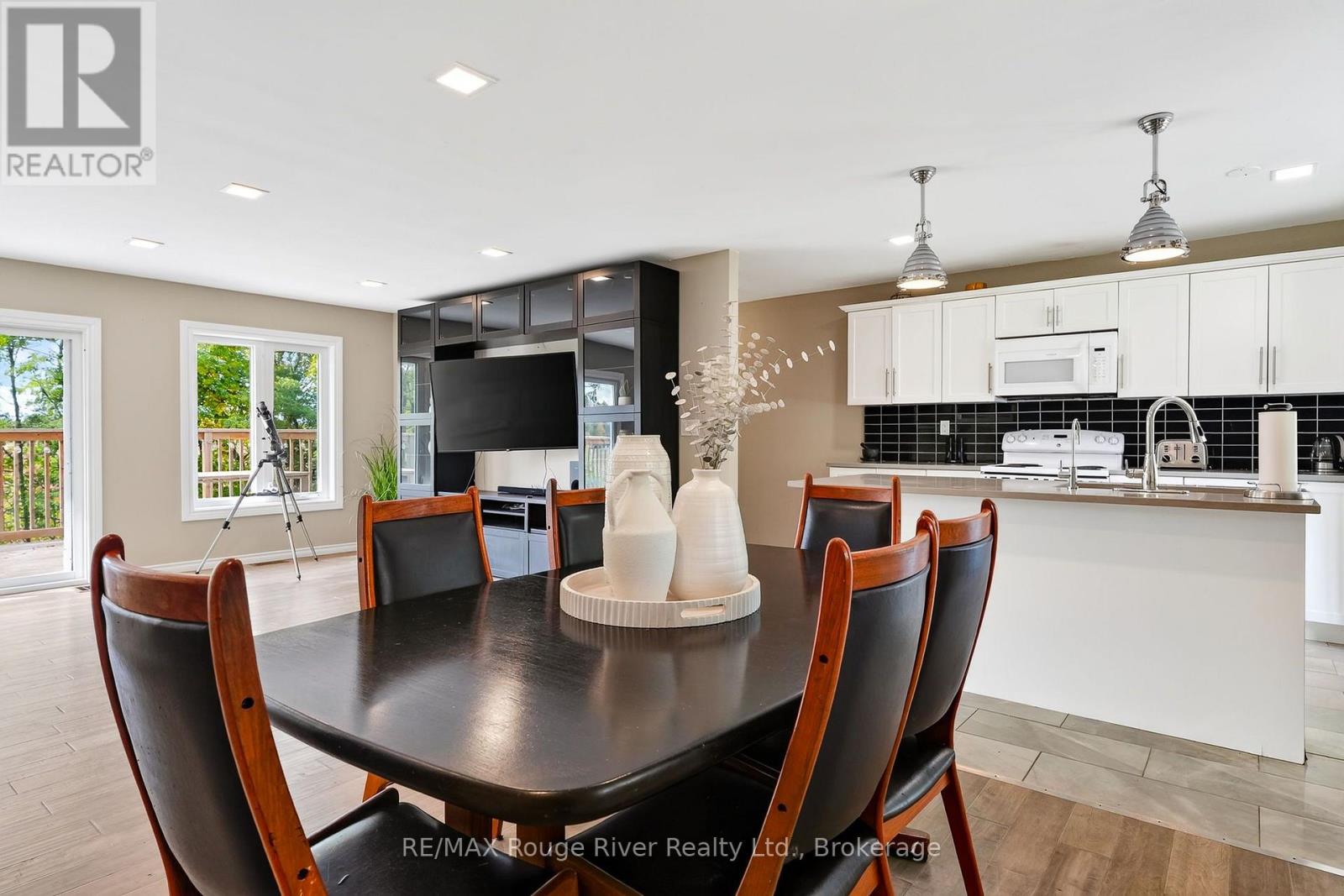 170 Cowie Road Property Photo 15