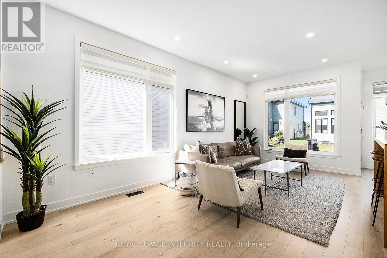 860 Solarium Avenue Property Photo 7