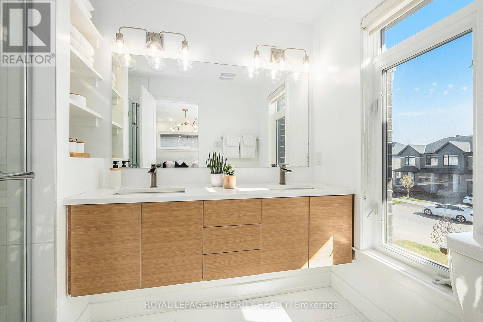 860 Solarium Avenue Property Photo 23