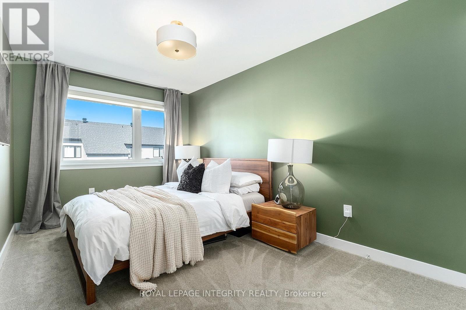 860 Solarium Avenue Property Photo 27