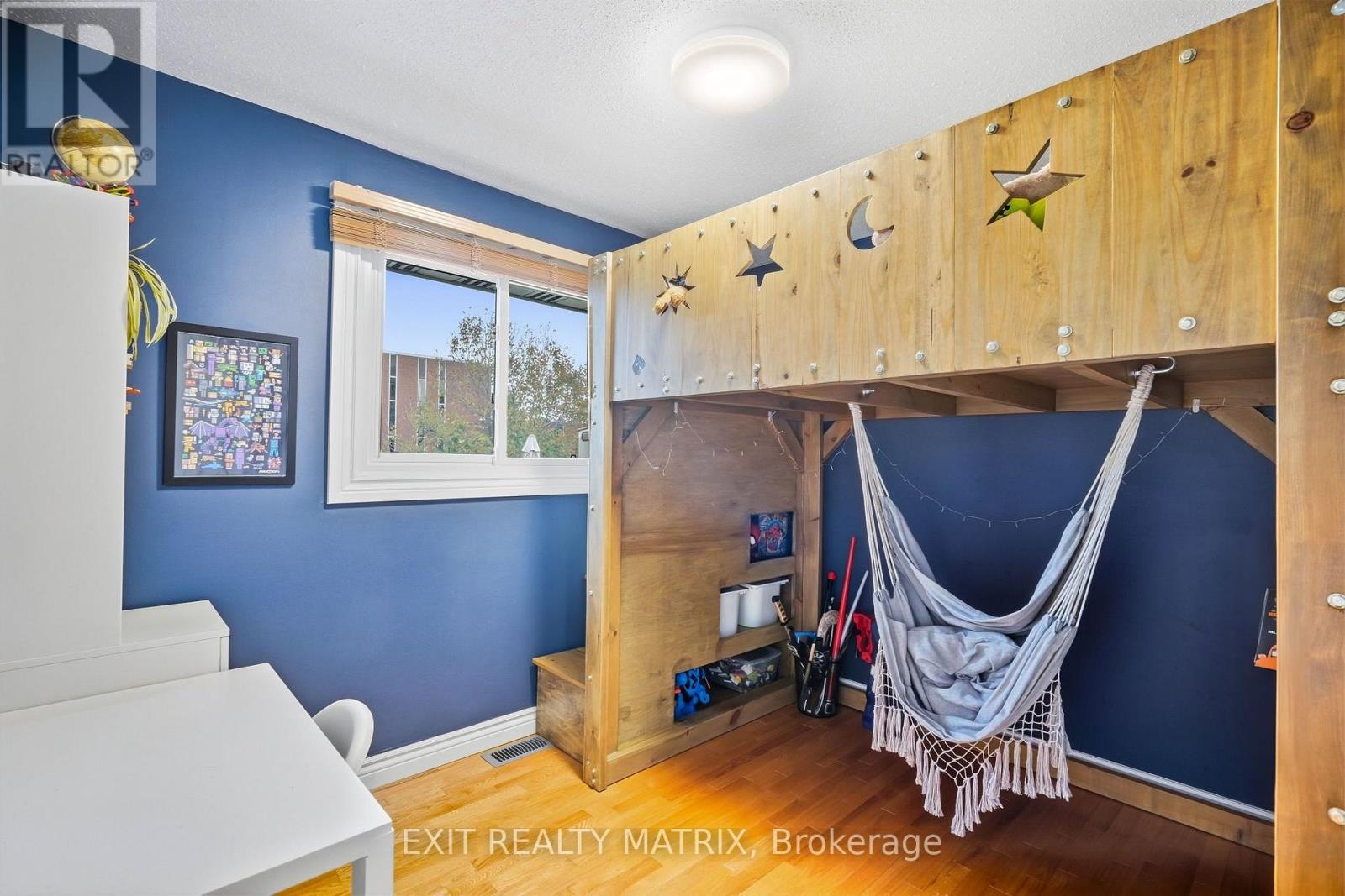 499 Gilles Street Property Photo 15