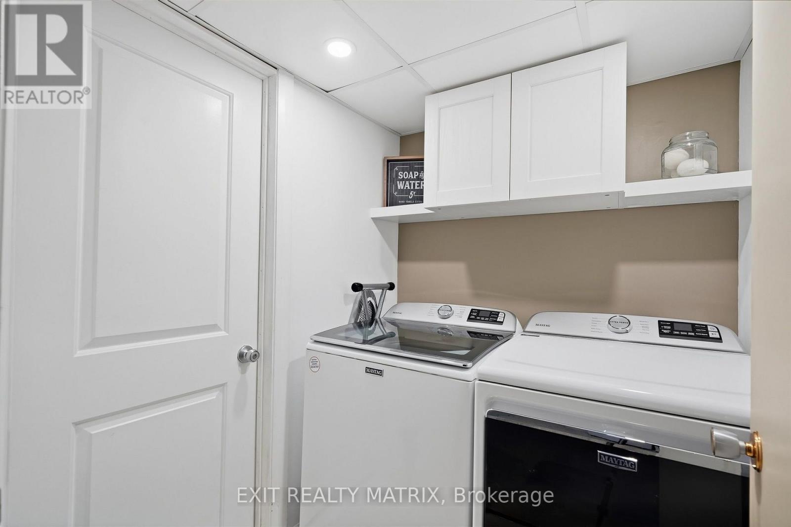 499 Gilles Street Property Photo 26