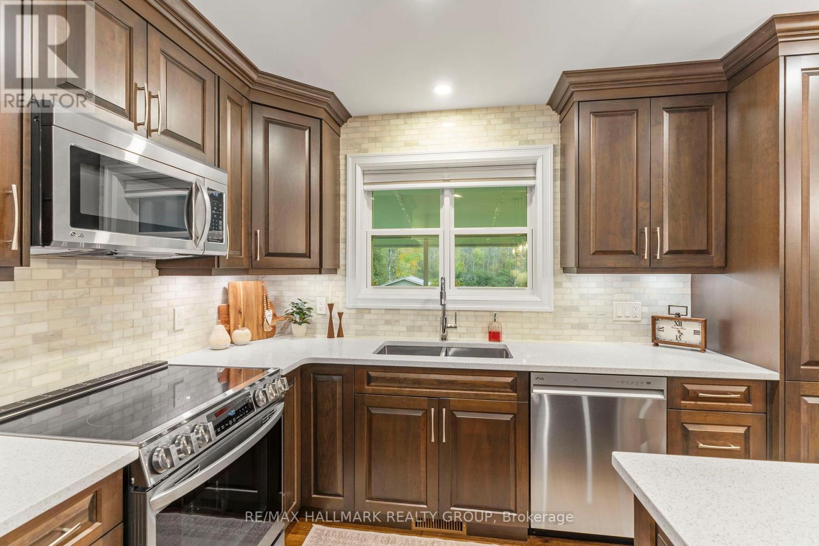 9167 Branch Road Property Photo 12