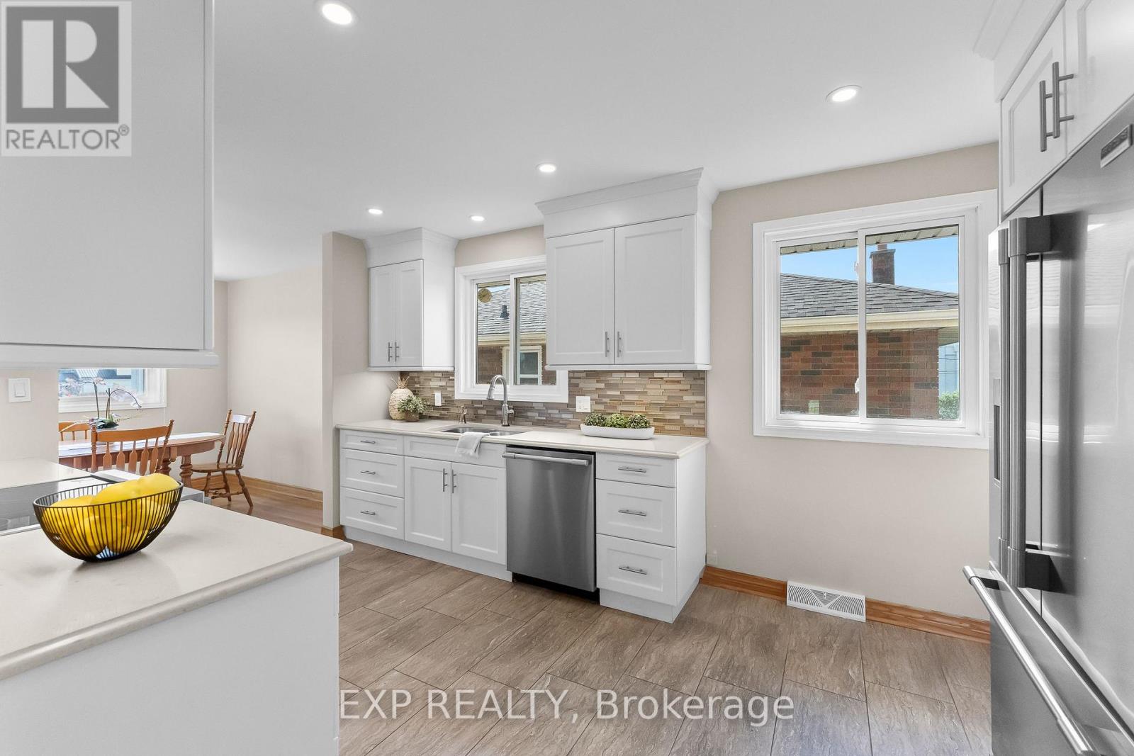 6246 Glengate Street Property Photo 15